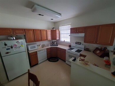 583 Carlisle Ln, Galloway, NJ 08205 - photo 4