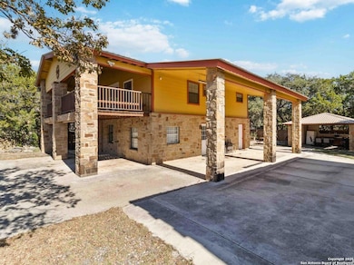 2481 Lakeshore Dr, Canyon Lake, TX 78133 - photo 5