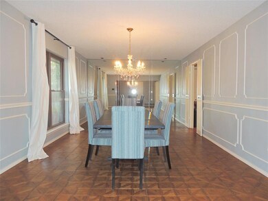 1500 Woodridge Cir, Euless, TX 76040 - photo 7