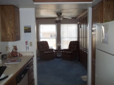 Kitchen Sitting Area