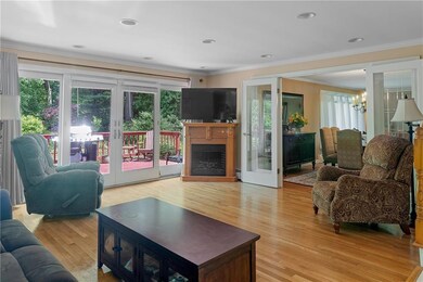 77 Summit Dr, Cranston, RI 02920 - photo 3