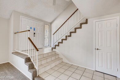 06 Foyer