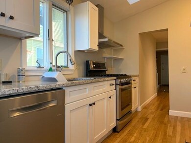 112 4th St, Providence, RI 02906 - photo 2