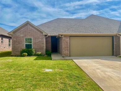 533 Landry Ct, Granbury, TX 76049 - photo 2