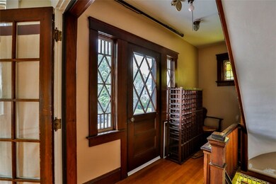 82 Wheeler Ave unit 2, Cranston, RI 02905 - photo 4