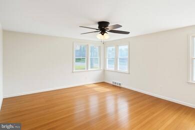 816 Margaret St, Reading, PA 19611 - photo 5