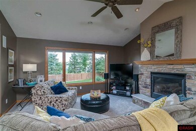 429 Woodhaven Ln, Mankato, MN 56001 - photo 4