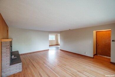 567 South Nebergall Loop NE, Albany, OR 97321 - photo 5