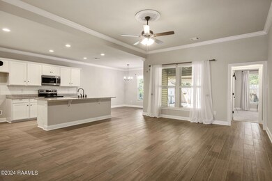 4-web-or-mls-123 Sparrowhawk St-4