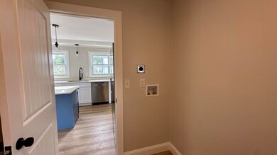 Downstairs Bathroom b