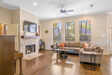 5905 Riverbend Place, Fort Worth, TX 76112 - photo 5