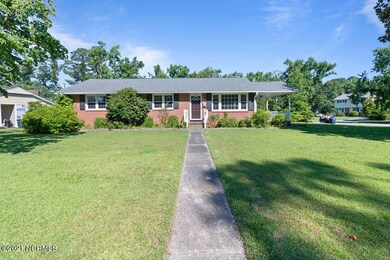 1009 Daniel Dr, Jacksonville, NC 28540 - photo 2