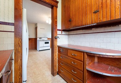 84 Farmland Rd, Lowell, MA 01850 - photo 7