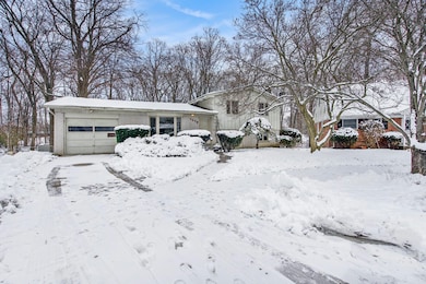 1276 Kuehnle Ct, Ann Arbor, MI 48103 - photo 2