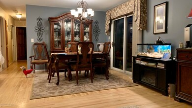 L shape living/dining