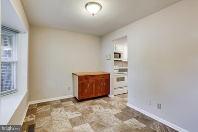 9100 Lambskin Ln, Columbia, MD 21045 - photo 5