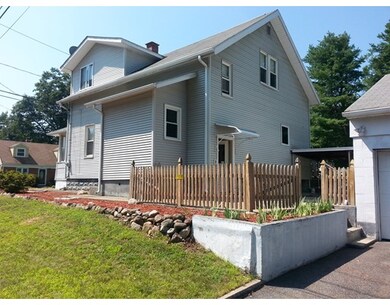 26 Lorenzo St, Springfield, MA 01109 - photo 2