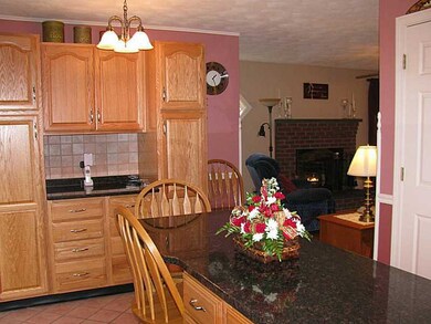 Kitchen. Granite Kitchen! Stainless Steel Applianc