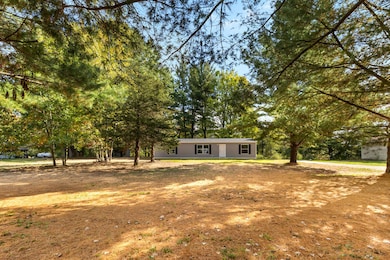 5265 Huck Dr, Sheridan, MI 48884 - photo 3