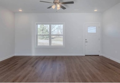 211 21st St, Beloit, KS 67420 - photo 7