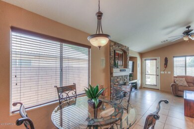 Family Room (4)-SMALL