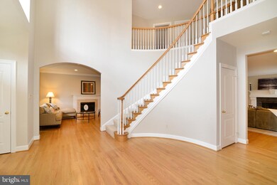 12031 Creekbend Dr, Reston, VA 20194 - photo 2