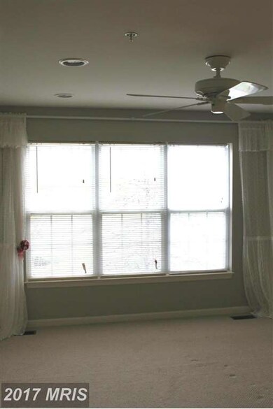 2489 Quick St unit 102, Herndon, VA 20171 - photo 3