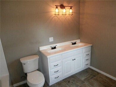 103 S Border St, Prairie Grove, AR 72753 - photo 6