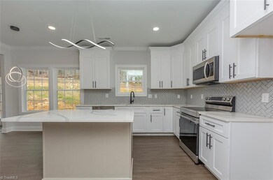 605 Hazelwood St, Asheboro, NC 27205 - photo 4