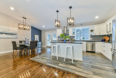 9 Dartmouth Rd, Marblehead, MA 01945 - photo 2