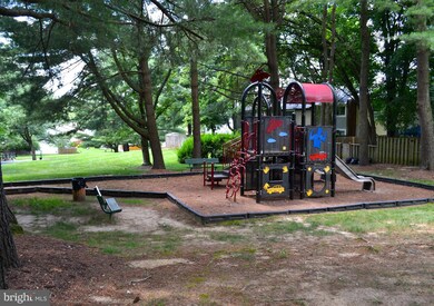 1643 New Windsor Ct, Crofton, MD 21114 - photo 7