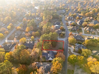 2022 Pinehurst St, Tyler, TX 75703 - photo 2