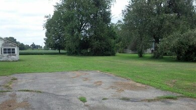 29575 Lynn St, New Carlisle, IN 46552 - photo 5