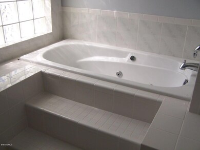 MASTER BATH JACUZZI