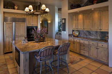 011_Charming Kitchen