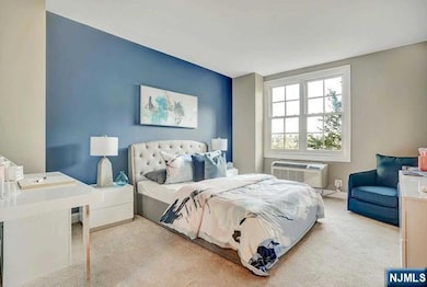 100 Alexander Way unit 132, Edgewater, NJ 07020 - photo 5