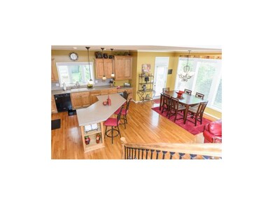 Large kitchen for entertaining! Natural lighting
