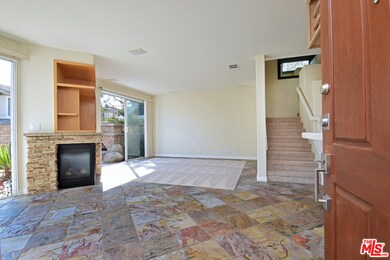 26500 Country Rd, Valencia, CA 91354 - photo 7