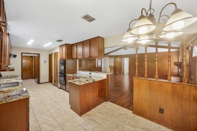 5615 Water Leaf Ln, Houston, TX 77088 - photo 5