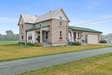 3179 6th St, Wayland, MI 49348 - photo 2