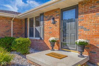 3250 Flintwood Dr, Columbus, IN 47203 - photo 2