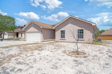 103 Spike Run, Del Rio, TX 78840 - photo 2