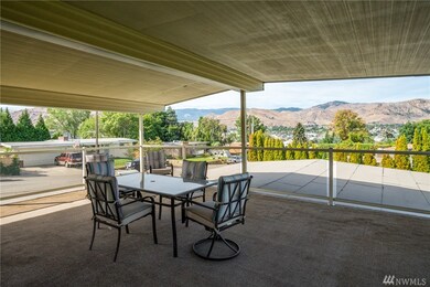 295 6th St NE, East Wenatchee, WA 98802 - photo 6