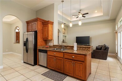 2434 Leslie St, Edinburg, TX 78539 - photo 7