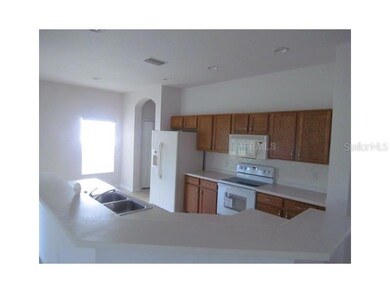 9833 Jasmine Brook Cir, Land O Lakes, FL 34638 - photo 7