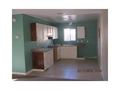 Kitchen. UNIT A