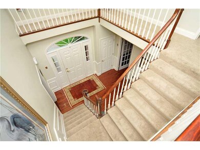 Entry/Foyer.