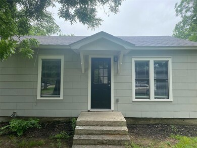 1736 E California St, Gainesville, TX 76240 - photo 2