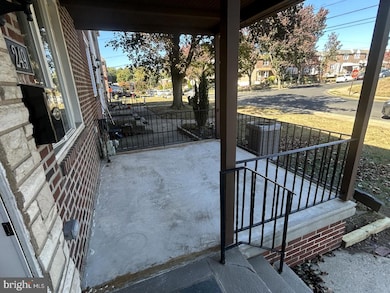 249 Sharon Park Dr, Sharon Hill, PA 19079 - photo 2