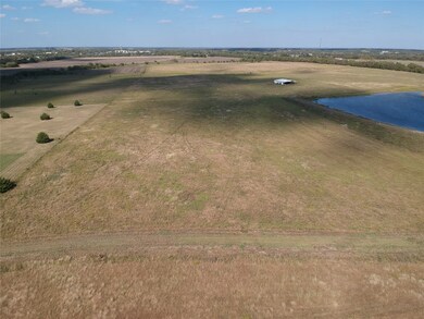 5646 N US Highway 69 unit 56 Ac, Celeste, TX 75423 - photo 4